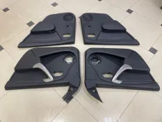 Обшивки дверей комплект Renault Sandero