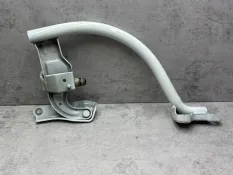 петля крышки багажника Volkswagen Passat