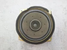 Динамик Mitsubishi Carisma