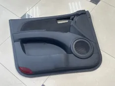 Обшивка двери Kia Sportage