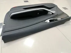 Обшивка двери Kia Stinger