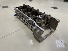 Головка блока цилиндров Nissan March