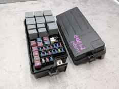 Блок предохранителей под капот Chevrolet Lacetti