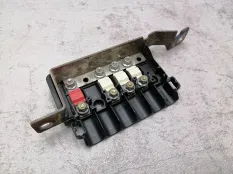 Блок предохранителей под капот Renault Fluence