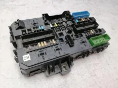 Блок предохранителей салонный Opel Astra