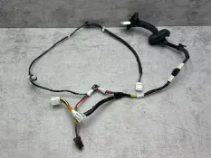 Проводка двери Toyota Camry