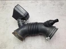 Патрубок воздушного фильтра Toyota Camry