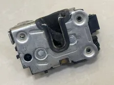 Замок двери Лада Ларгус