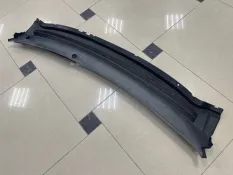 Панель воздухозаборника Ford Focus