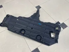 Защита днища кузова Toyota Camry