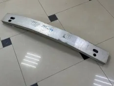 Усилитель бампера Toyota Camry