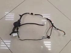 Проводка двери Toyota Camry