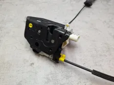 Замок двери Audi A6