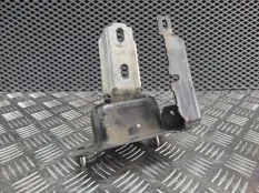 Подушка АКПП Peugeot 207 3d