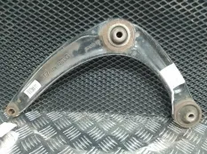 Рычаг Peugeot 308 5d