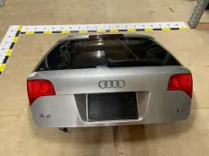 Крышка багажника Audi A4