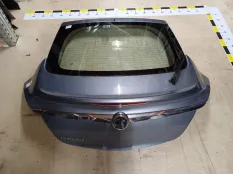 Крышка багажника Opel Insignia