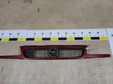 Решетка радиатора Opel Astra F
