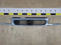 Решетка радиатора Opel Astra F