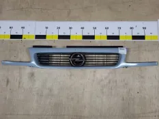 Решетка радиатора Opel Astra F