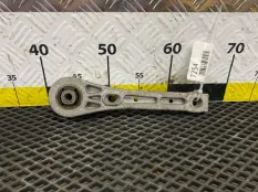Опора двигателя Audi A3