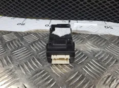 Блок управления центральным замком Peugeot 308 5d