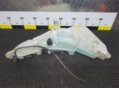 Бачок омывателя Audi A6