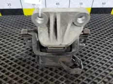 Подушка двигателя Opel Corsa