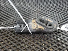 Крепление радиатора Opel Astra