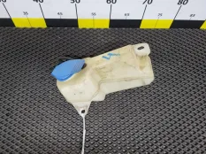 Бачок омывателя Audi A4