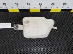 Бачок омывателя Opel Astra F