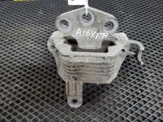 Подушка двигателя Opel Astra J