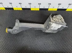 Бачок омывателя Opel Astra
