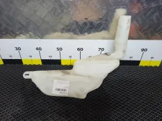 Бачок омывателя Opel Astra