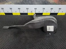 Бачок омывателя Opel Astra