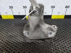 Кронштейн двигателя Opel Vectra B