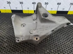 Кронштейн компрессора кондиционера Opel Vectra B