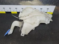 Бачок омывателя Audi A8