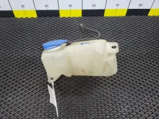 Бачок омывателя Audi A4