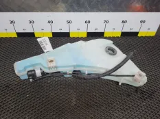 Бачок омывателя Audi A6