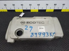 Крышка двигателя декоративная Opel Astra