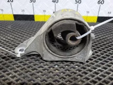Подушка двигателя Opel Zafira B