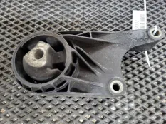 Подушка двигателя Opel Astra J
