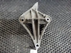 Кронштейн двигателя Opel Vectra B