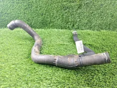 Патрубок системы охлаждения Opel Zafira A