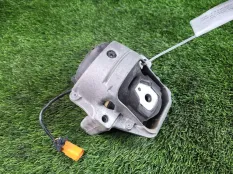 Подушка двигателя Audi A6