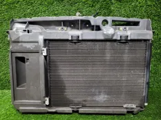 Радиатор охлаждения двигателя Peugeot 207 3d