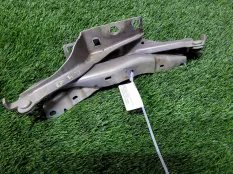 Петли капота Peugeot 308 SW