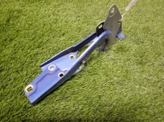 Петли капота Peugeot 407 SW