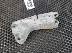 Кронштейн двигателя Opel Zafira A